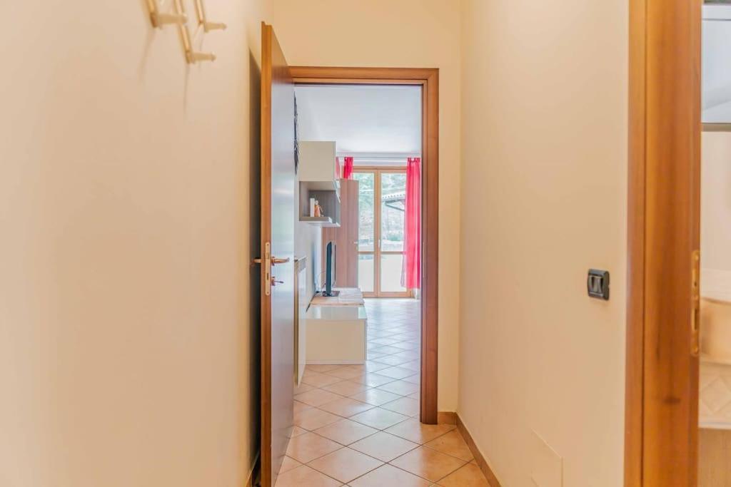 Relax In Nature And Lake Free Parking Luino Exterior foto